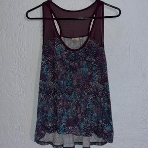 ✨Lightly Used✨ Women’s Large Mudd Tank Top! Perfect for summer🌞
